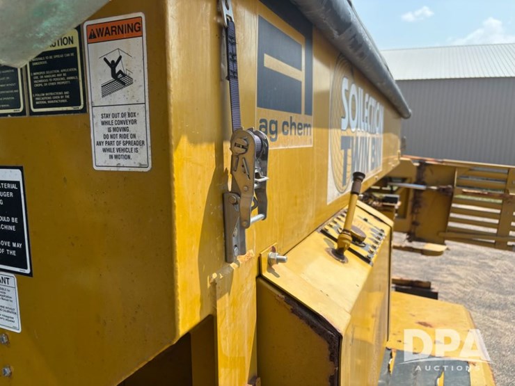 2006-john-deere-8-image-37