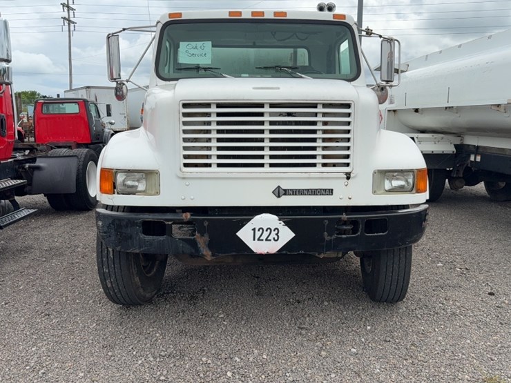 1998-international-4900-image-2