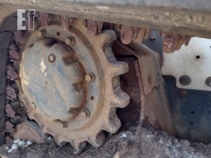2021-bobcat-t770-image-32