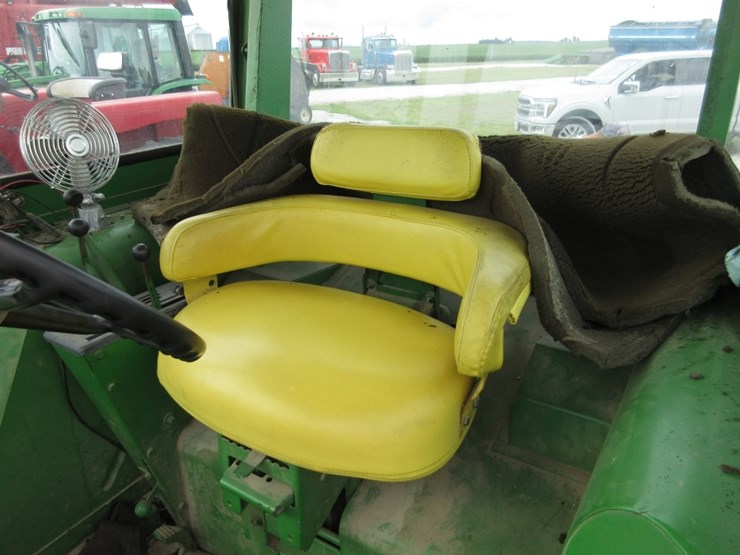 john-deere-4520-image-15