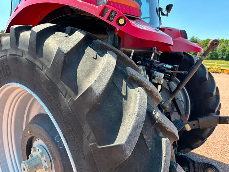 2014-case-ih-maxxum-140-image-8