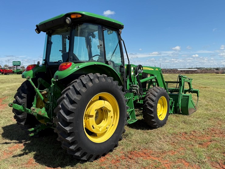 2011-john-deere-6115d-image-7