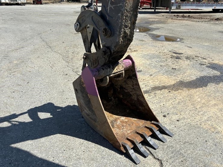 2019-deere-310l-ep-image-14