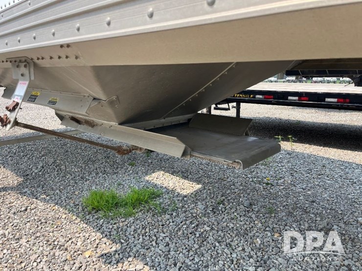 2015-timpte-grain-trailer-image-34