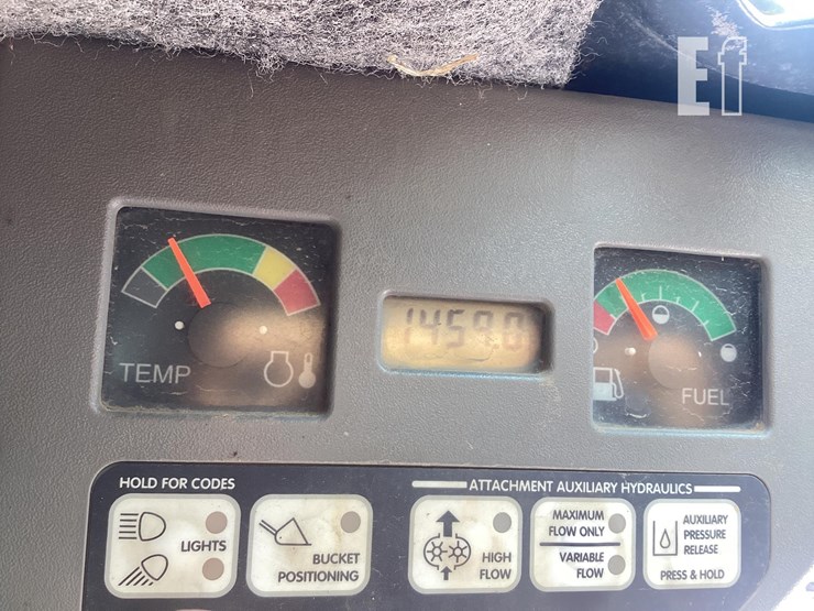 2007-bobcat-t190-image-15