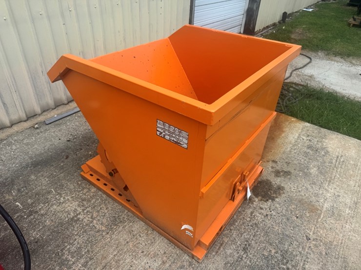 forklift-trash-hopper-image-2