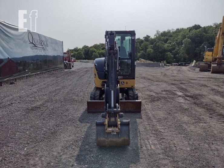 2022-deere-30g-image-2