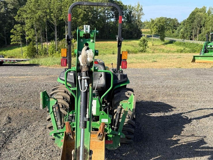 2020-john-deere-3032e-image-9