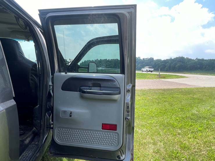 2004-ford-f350-image-94