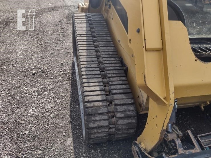 2022-caterpillar-259d3-image-34
