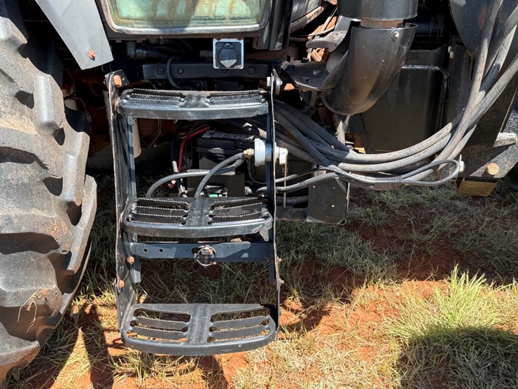 case-ih-mxu115-image-17