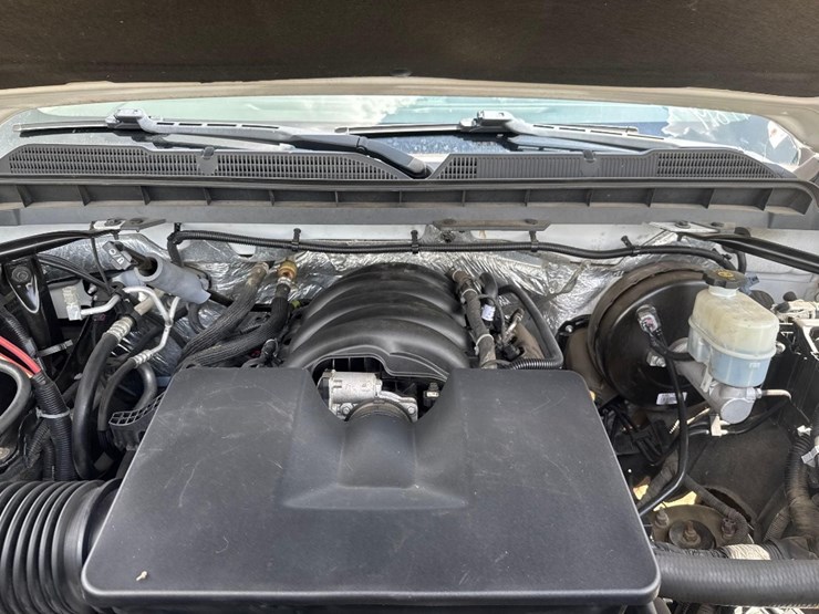 2018-chevrolet-silverado-image-18