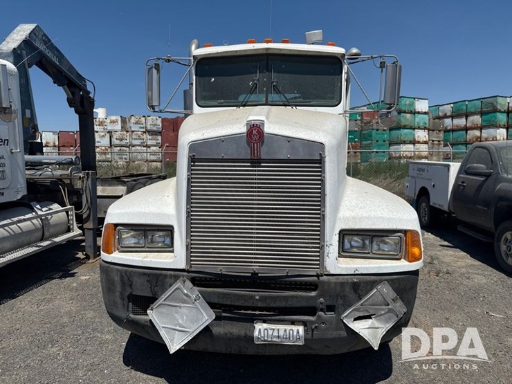 1988-kenworth-t600-image-2