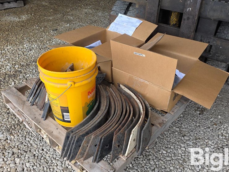 plow-points-&-parts-image-1