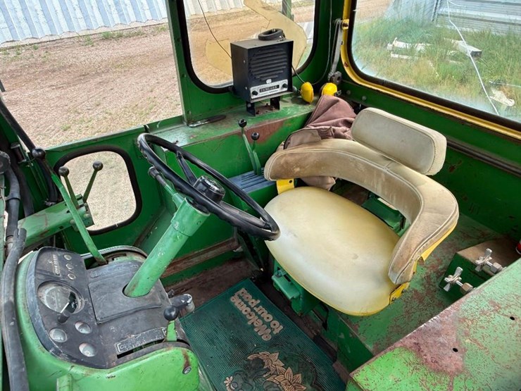 john-deere-4520-image-10
