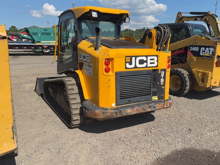 2018-jcb-3ts-8t-image-10