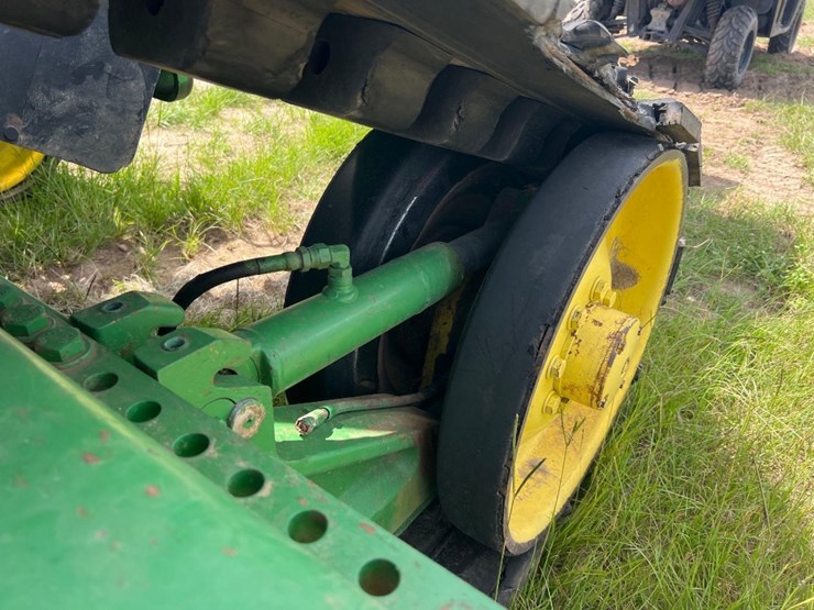 john-deere-8410t-image-15