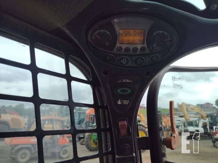 2019-bobcat-t590-image-7