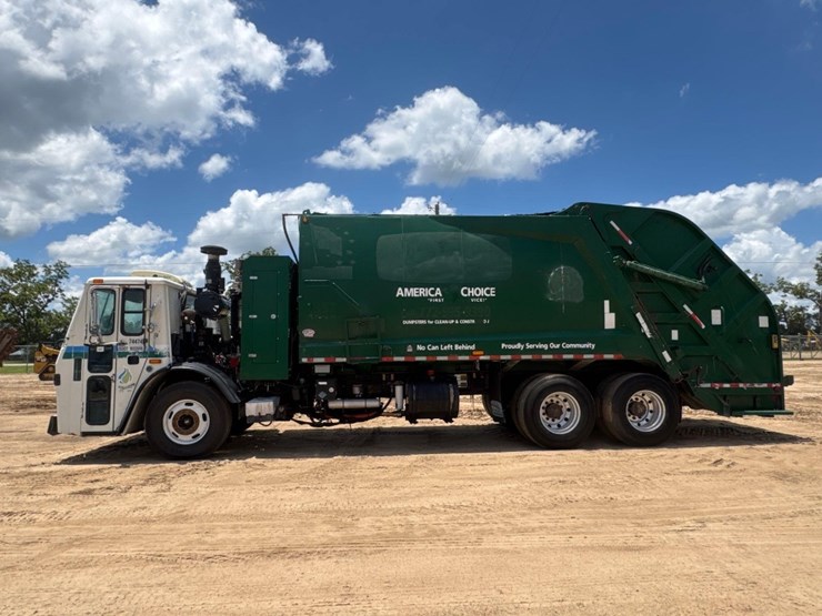 2013-mack-leu633-image-1