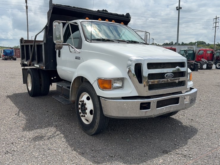 2006-ford-f650-image-3