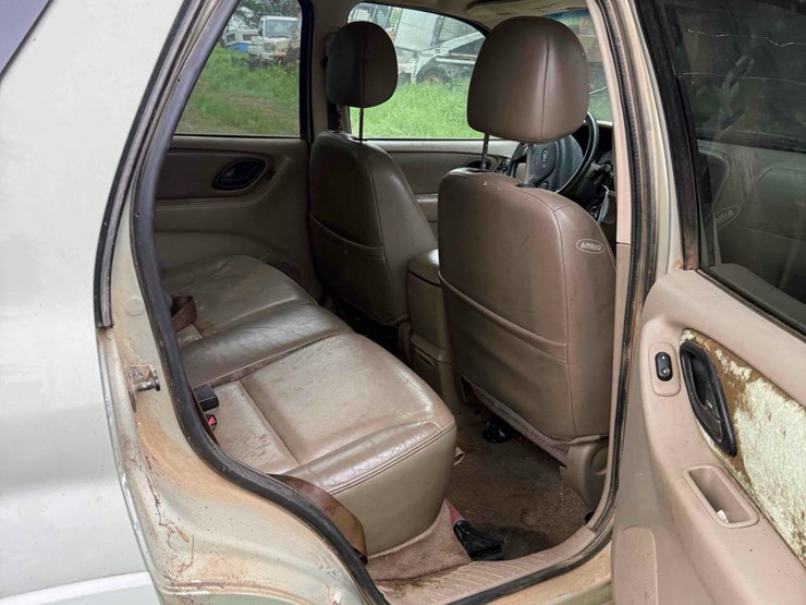 2003-ford-escape-image-41