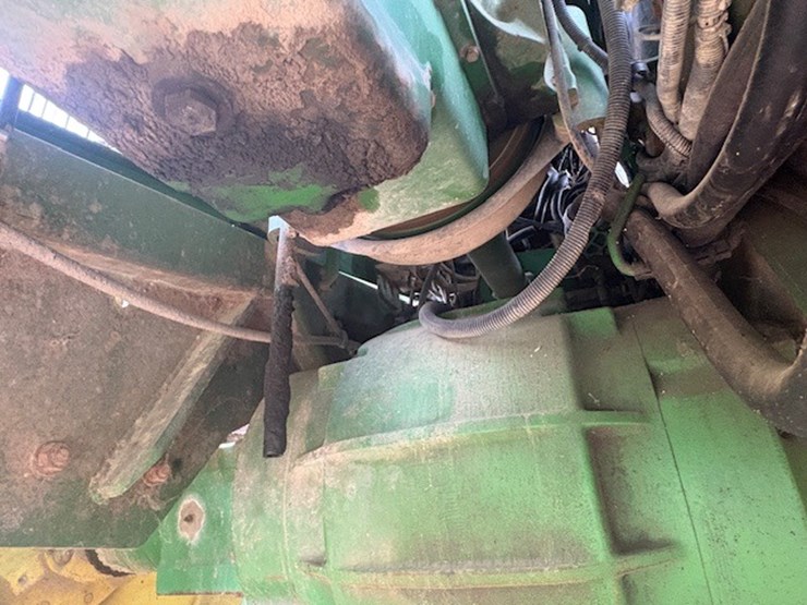 john-deere-8560-image-15
