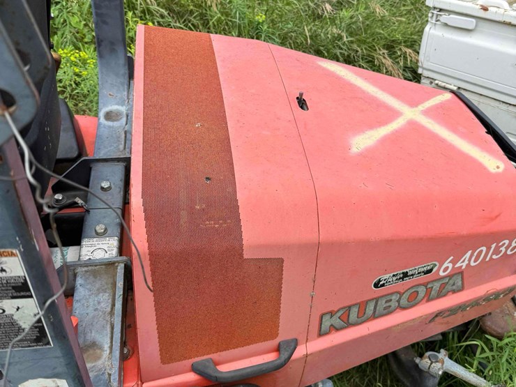 kubota-f2680-image-17