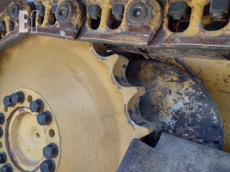 2016-deere-650k-image-33