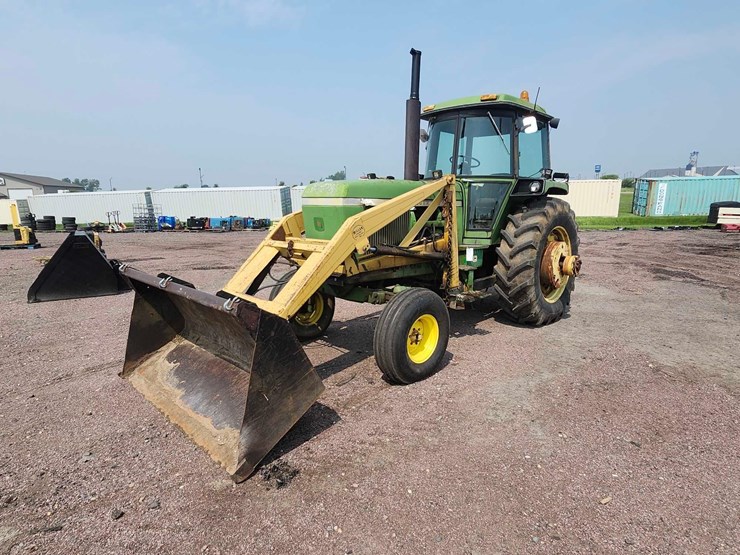 1973-john-deere-4430-tractor-image-1
