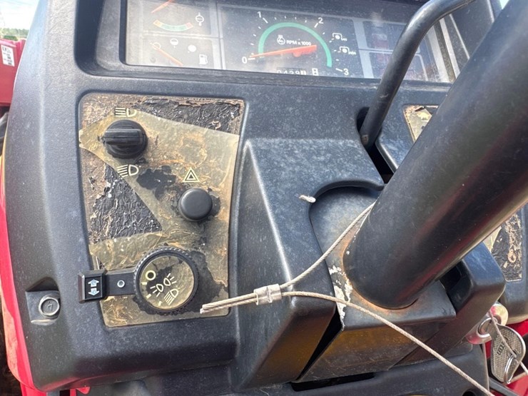 mahindra-2816-image-26