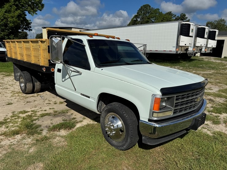 1990-chevrolet-3500-image-2