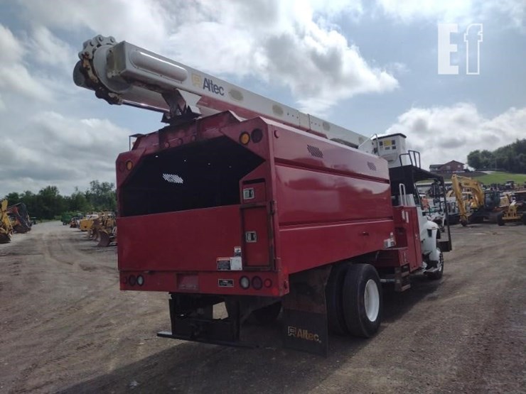 2017-international-durastar-4300-image-51