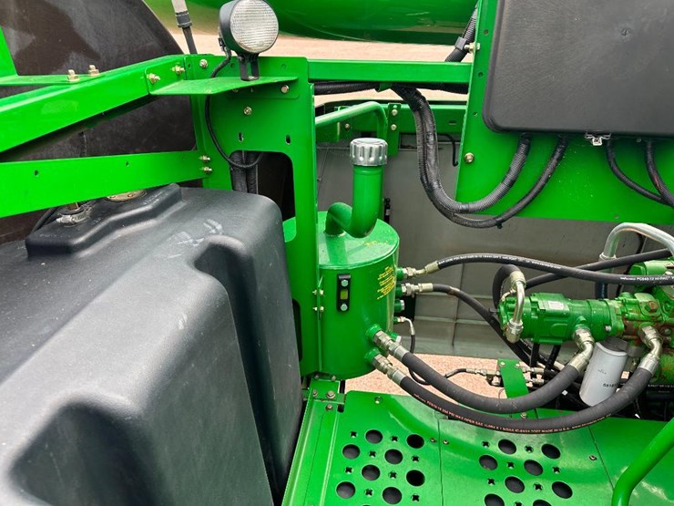 2007-john-deere-9860-sts-image-74