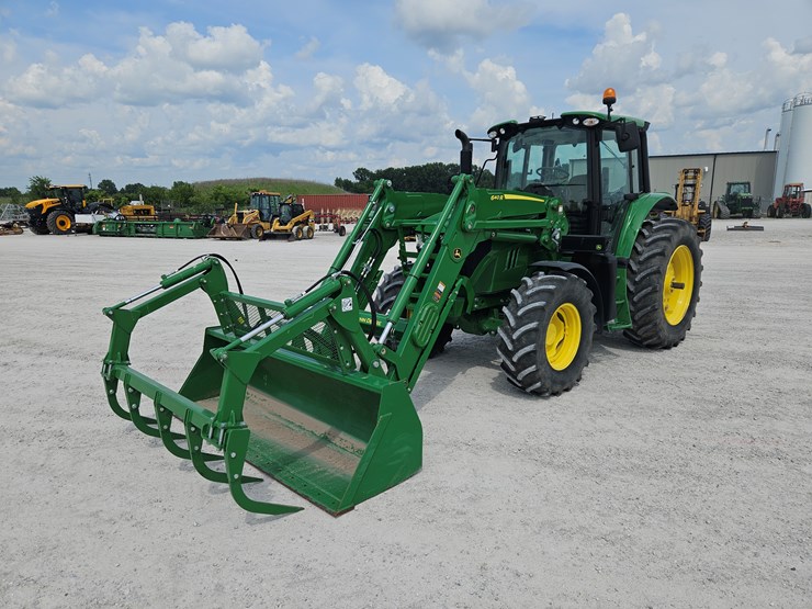2022-john-deere-6140m-image-1