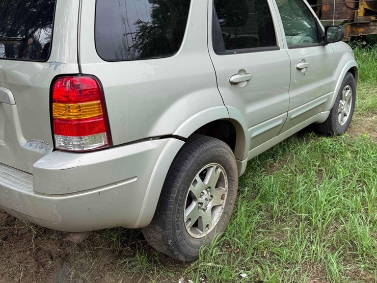 2003-ford-escape-image-13