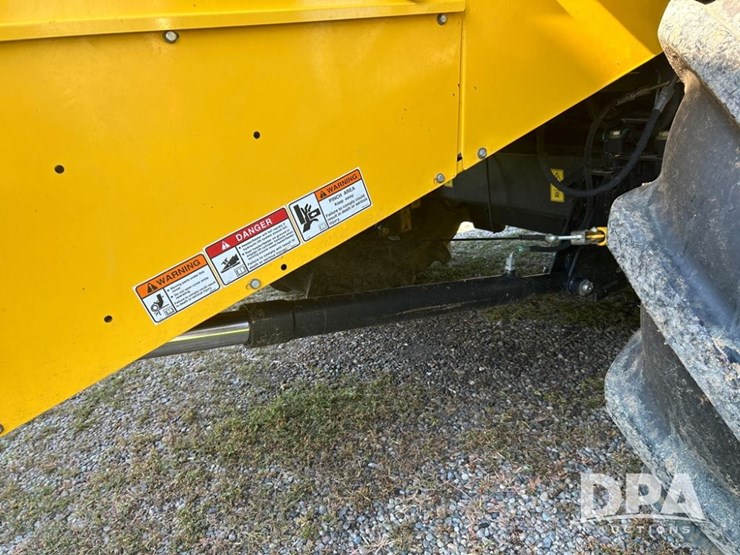 2011-new-holland-cr9060-image-28
