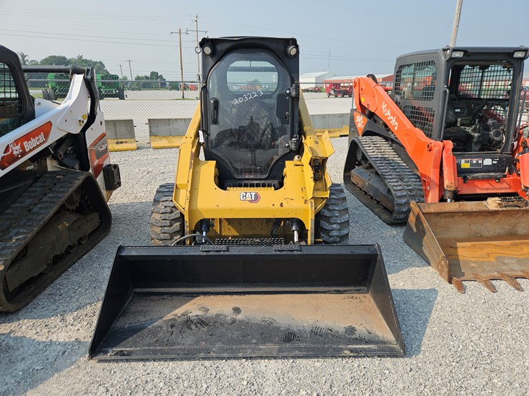 2020-caterpillar-262d3-image-2