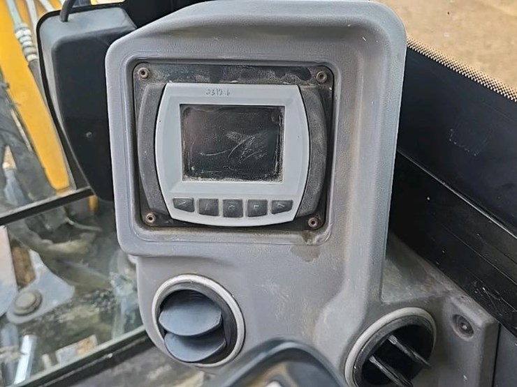 jcb-67c-1-image-57