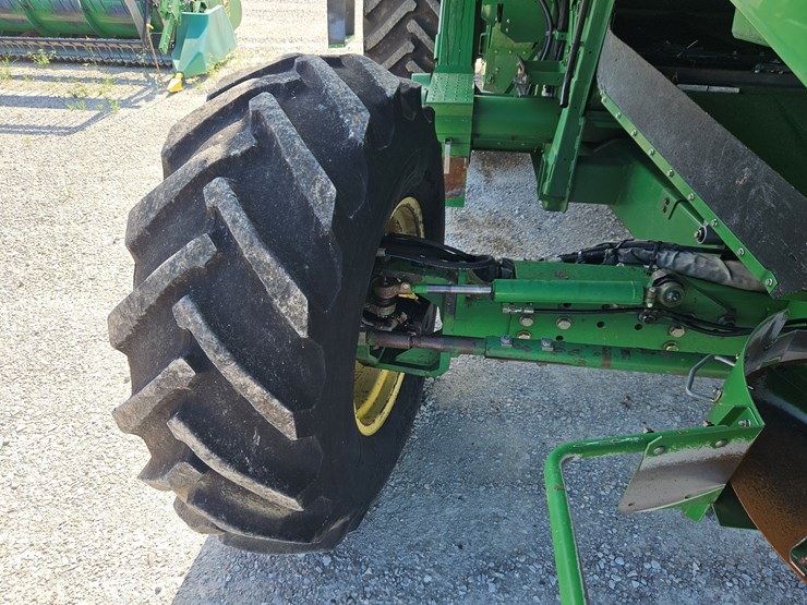 2004-john-deere-9560-image-14