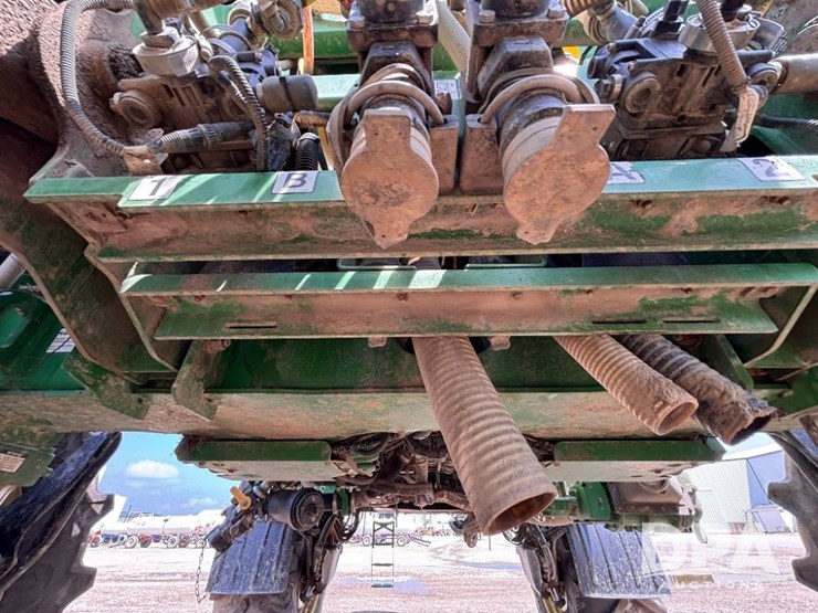 2017-john-deere-r4045-image-26
