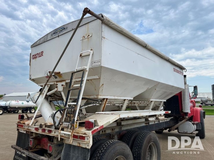 1995-ford-l9000-image-45