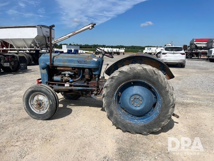ford-600-image-10