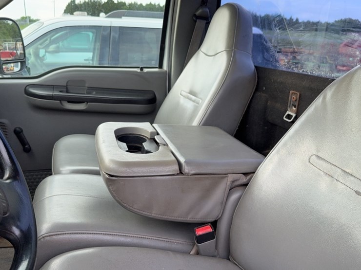 2006-ford-f250-image-18