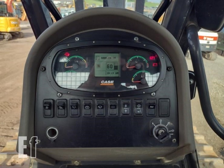 2012-case-850l-xlt-image-7
