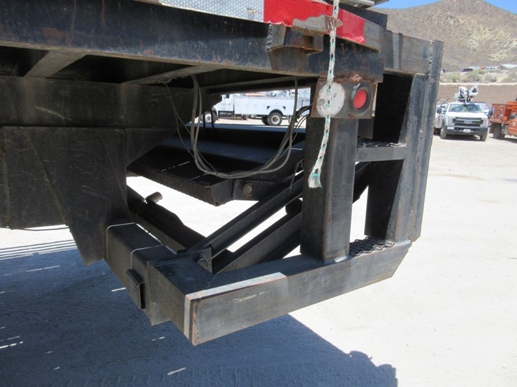 2014-international-durastar-4300-image-16
