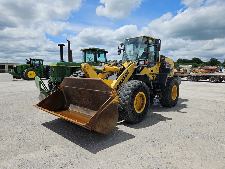 2018-komatsu-wa320-image-28