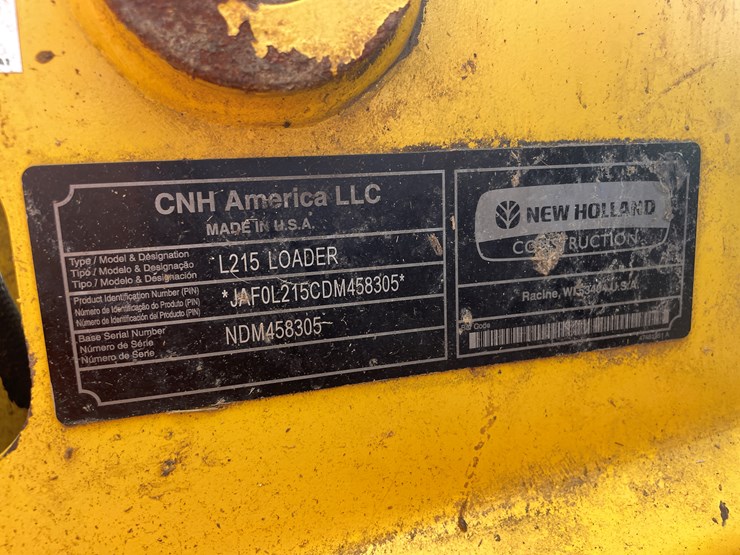 new-holland-l215-image-12