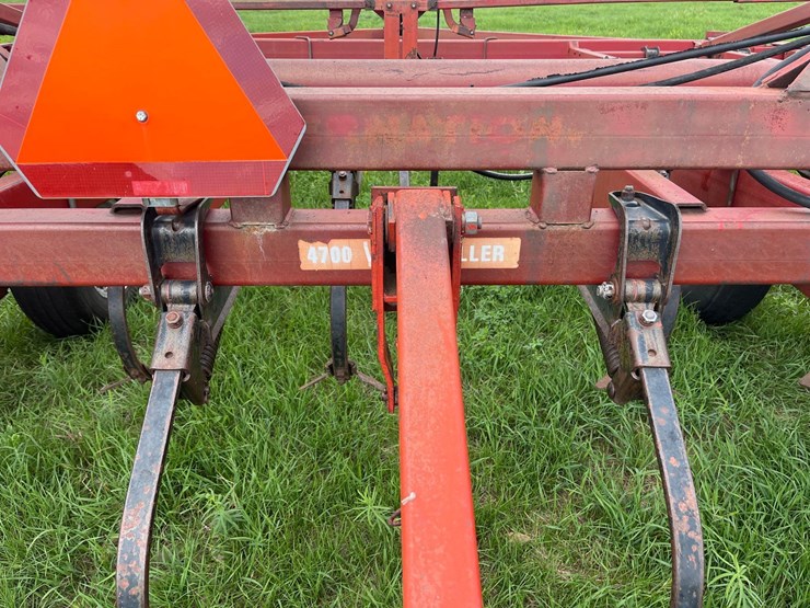 case-ih-4700-image-20