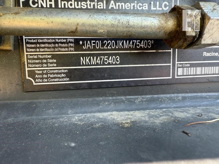 2019-new-holland-l220-image-8