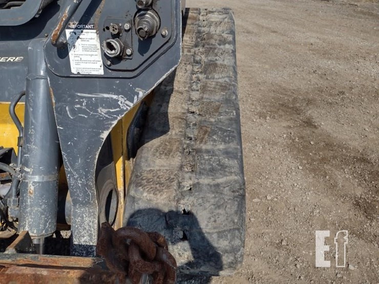 2020-deere-333g-image-27